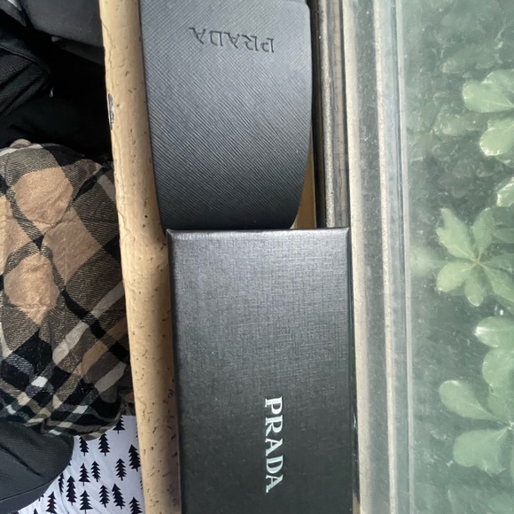 never worn prada glasses - Picture 2 of 4